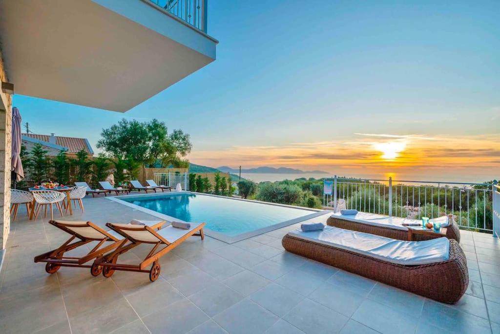 Fiscardo Luxury Stone Villa Suzana ,With Sunset View! Фискардо Екстериор снимка